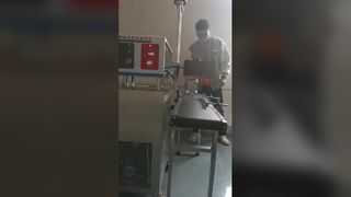 LM3000 Индукционный упаковщик с водяным охлаждением. Прозрачная ПЭТ-банка. Запечатывание алюминиевой фольги.